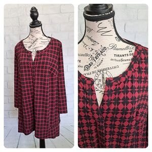 SALE. Market & Spruce $70 holiday top